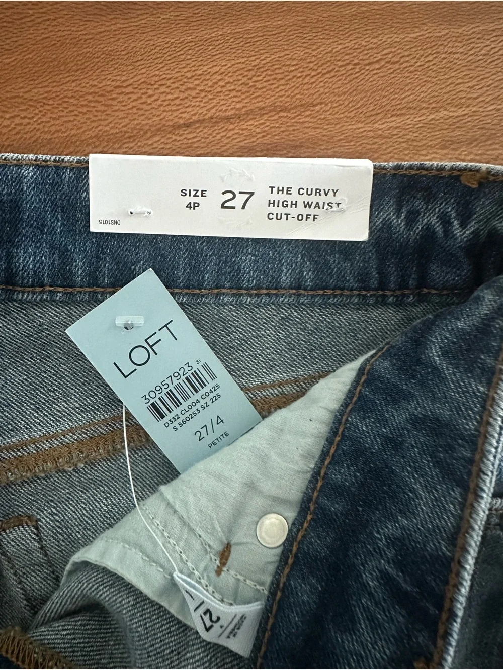 NWT LOFT The Curvy High Waist Cut Off Denim Shorts|Size 27|4P